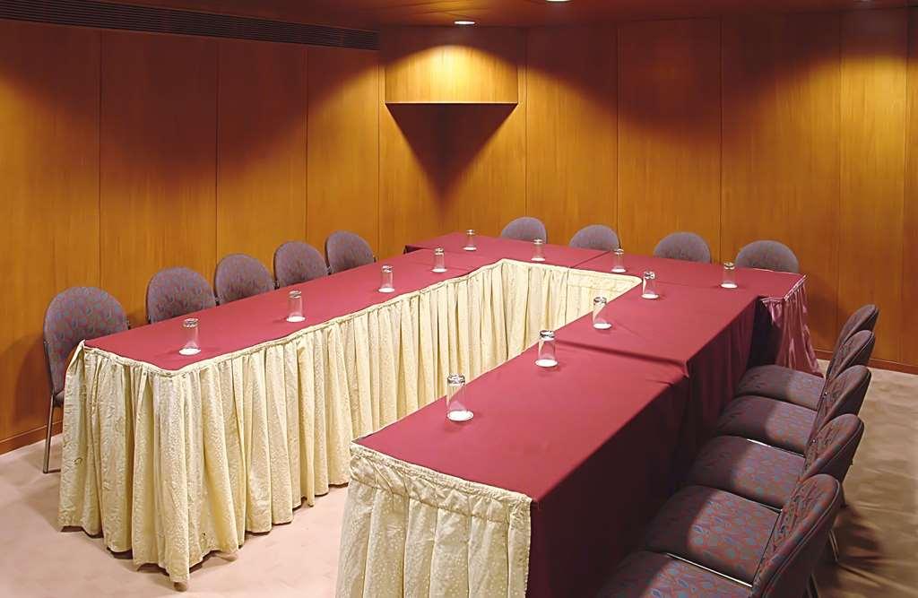 Comfort Inn President Ahmedabad Einrichtungen foto